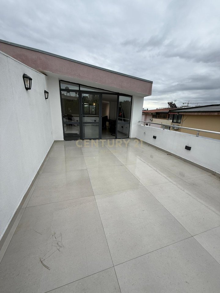 2+1 Apartment For Sale in Mali i Robit, Durrës - 200000€ | 156 m²