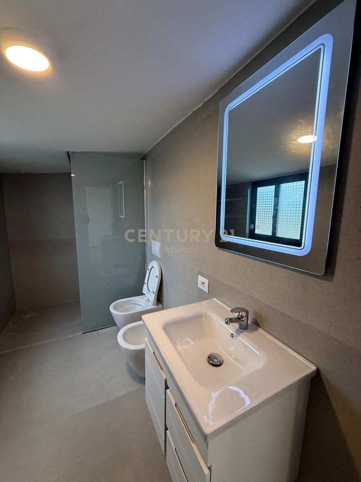 2+1 Apartment For Sale in Mali i Robit, Durrës - 200000€ | 156 m²