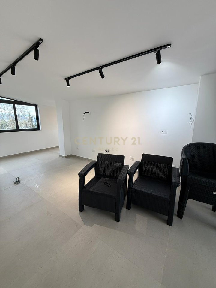 2+1 Apartment For Sale in Mali i Robit, Durrës - 200000€ | 156 m²