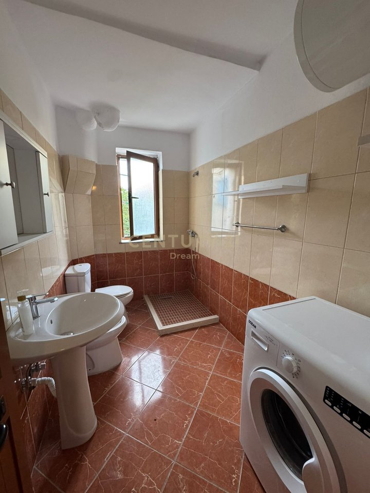 Jepet me qira apartament 2+1 ne zonen e Oxhakut !!!