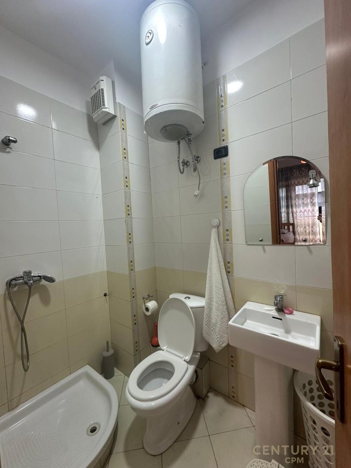 APARTAMENT 2+1+2 PRANË PAZARIT TË RI!