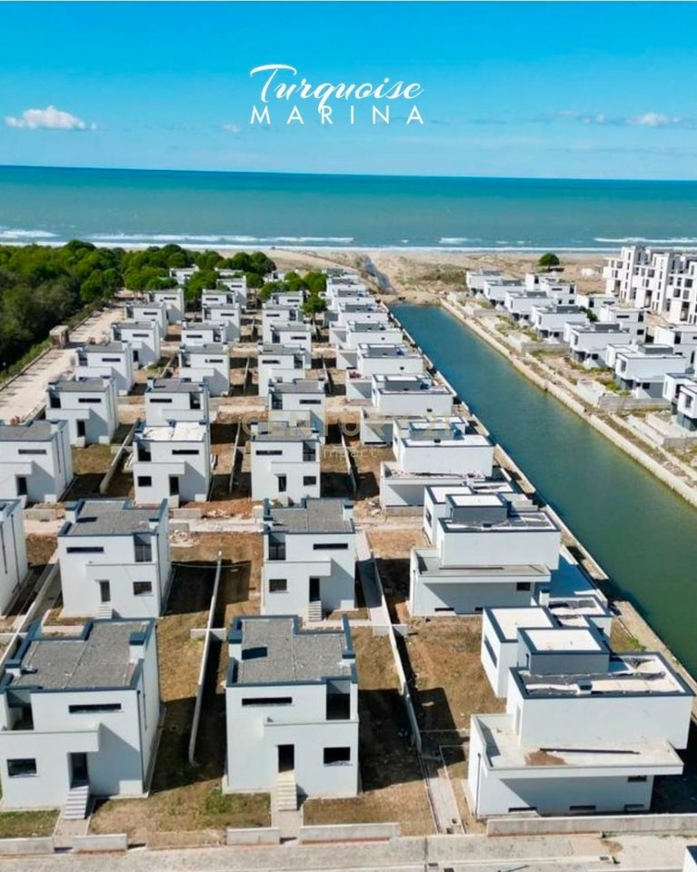 SHESIM GARSONIERE TEK TURQUOISE MARINA, GJIRI I LALEZIT