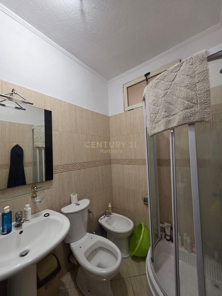 QIRA, APARTAMENT 2+1+2 TUALETE + 2 BALLKONE TEK KOMPLEKSI PANORAMA