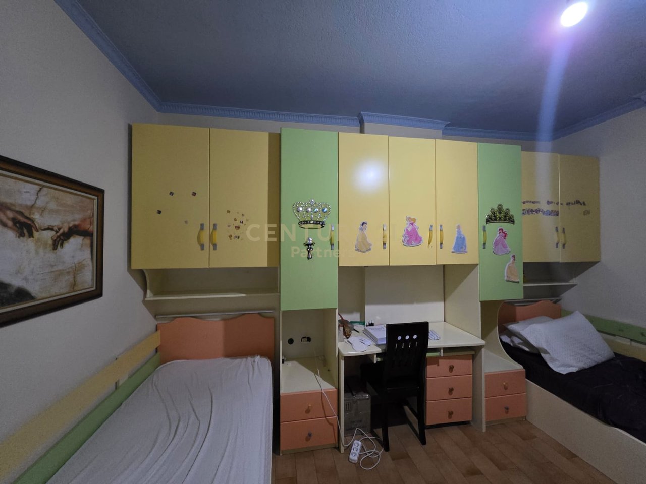 QIRA, APARTAMENT 2+1+2 TUALETE + 2 BALLKONE TEK KOMPLEKSI PANORAMA