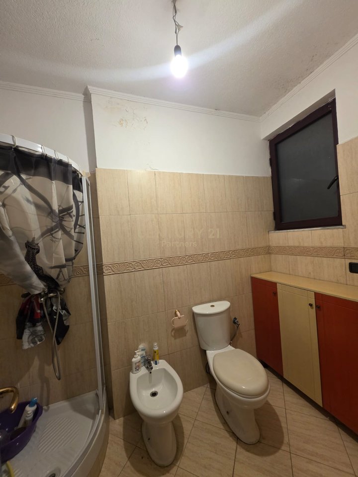 QIRA, APARTAMENT 2+1+2 TUALETE + 2 BALLKONE TEK KOMPLEKSI PANORAMA