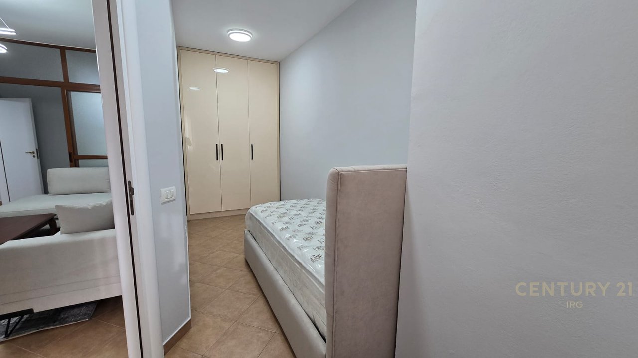 JEPET ME QIRA APARTAMENT 2+1 TE RRUGA KAVAJES!