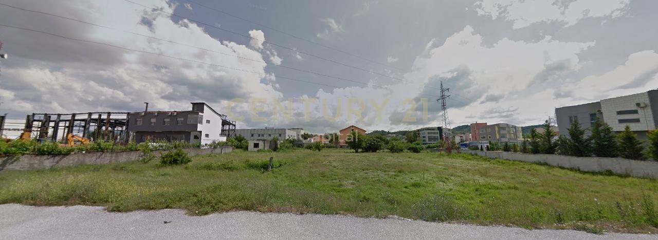 Tokë për Shitje në vijë të parë në Autostradën Tiranë - Durrës | 6453 m²