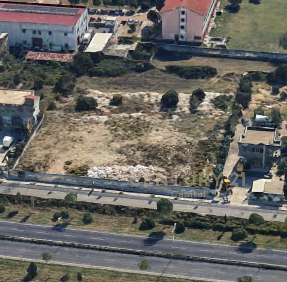 Tokë për Shitje në vijë të parë në Autostradën Tiranë - Durrës | 6453 m²