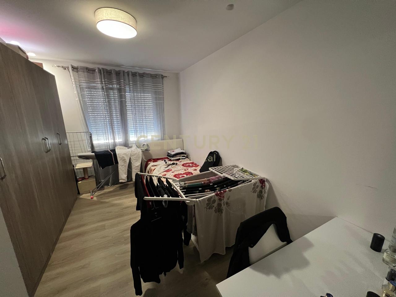 Apartament 3+1+2+Post Parkimi Me Qera në një rezidencë pranë TEG