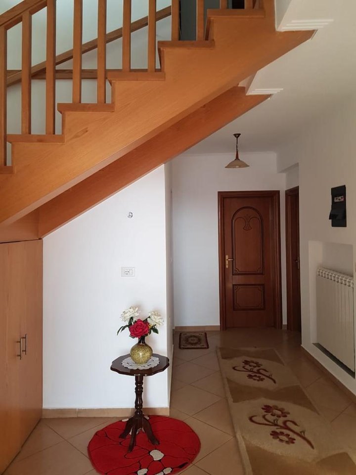 SARANDE, SHESIM VILE 3-KATESHE ME PAMJE NGA DETI