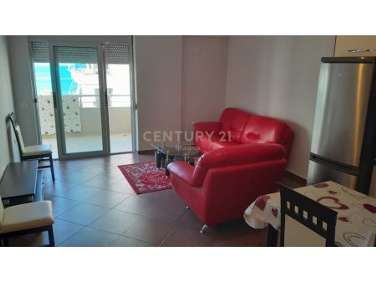 APARTAMENT 1+1 PER QIRA,NE LUNGOMARE!