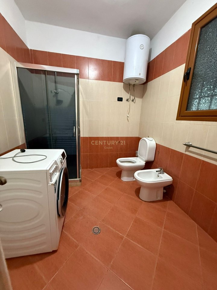 SHITET – Banesë Private me Truall në Lagjen Kushtrim!!!