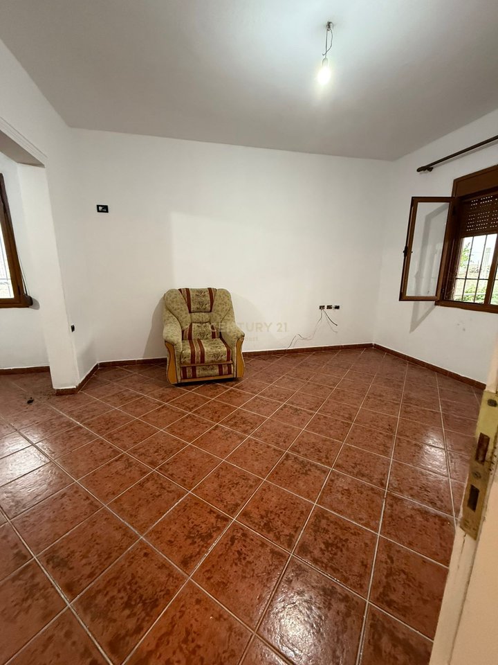 SHITET – Banesë Private me Truall në Lagjen Kushtrim!!!