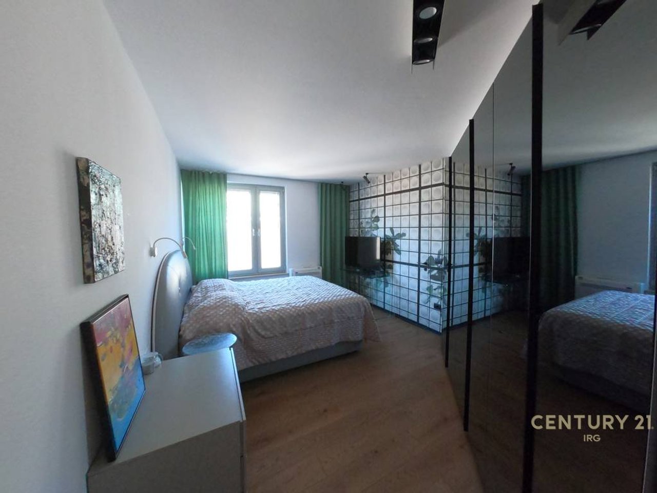 APARTAMENT 3+1 TEK STADIUMI DINAMO!!