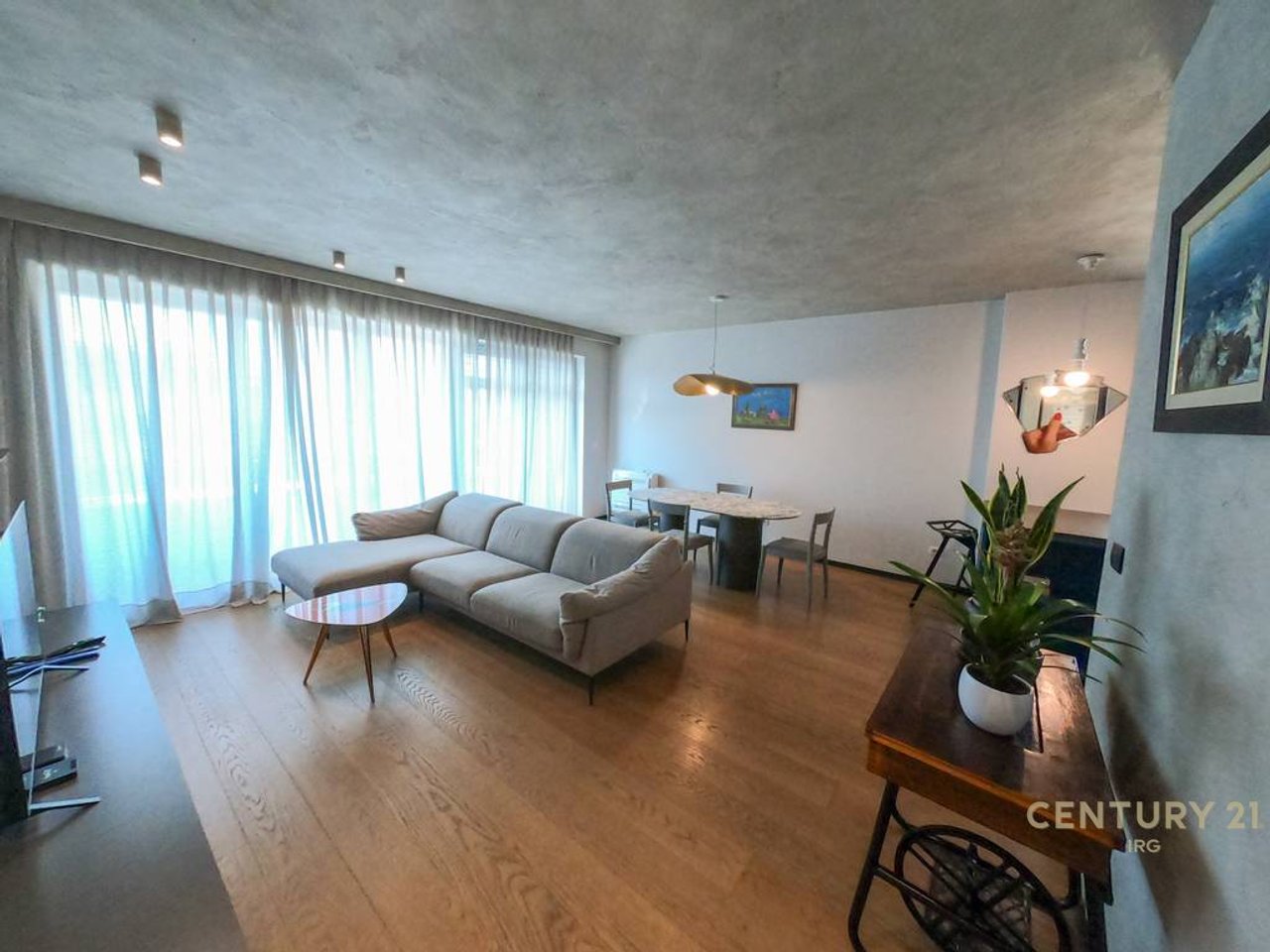 APARTAMENT 3+1 TEK STADIUMI DINAMO!!