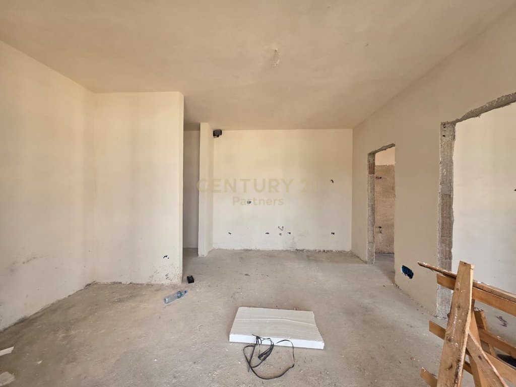OKAZION!
SHITET APARTAMENT 1+1 TEK LAKE DIAMOND, LIQENI I THATE