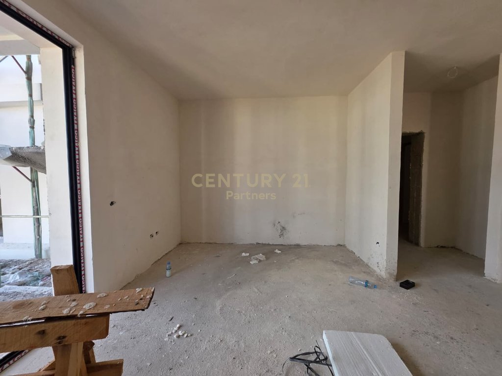 OKAZION!
SHITET APARTAMENT 1+1 TEK LAKE DIAMOND, LIQENI I THATE