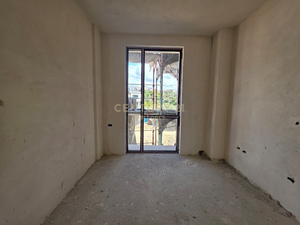 OKAZION!
SHITET APARTAMENT 1+1 TEK LAKE DIAMOND, LIQENI I THATE