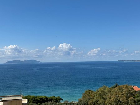 CASA SU 3 PIANI IN VENDITA, CON VISTA MARE, A COLD WATER (Progettata per hotel)!