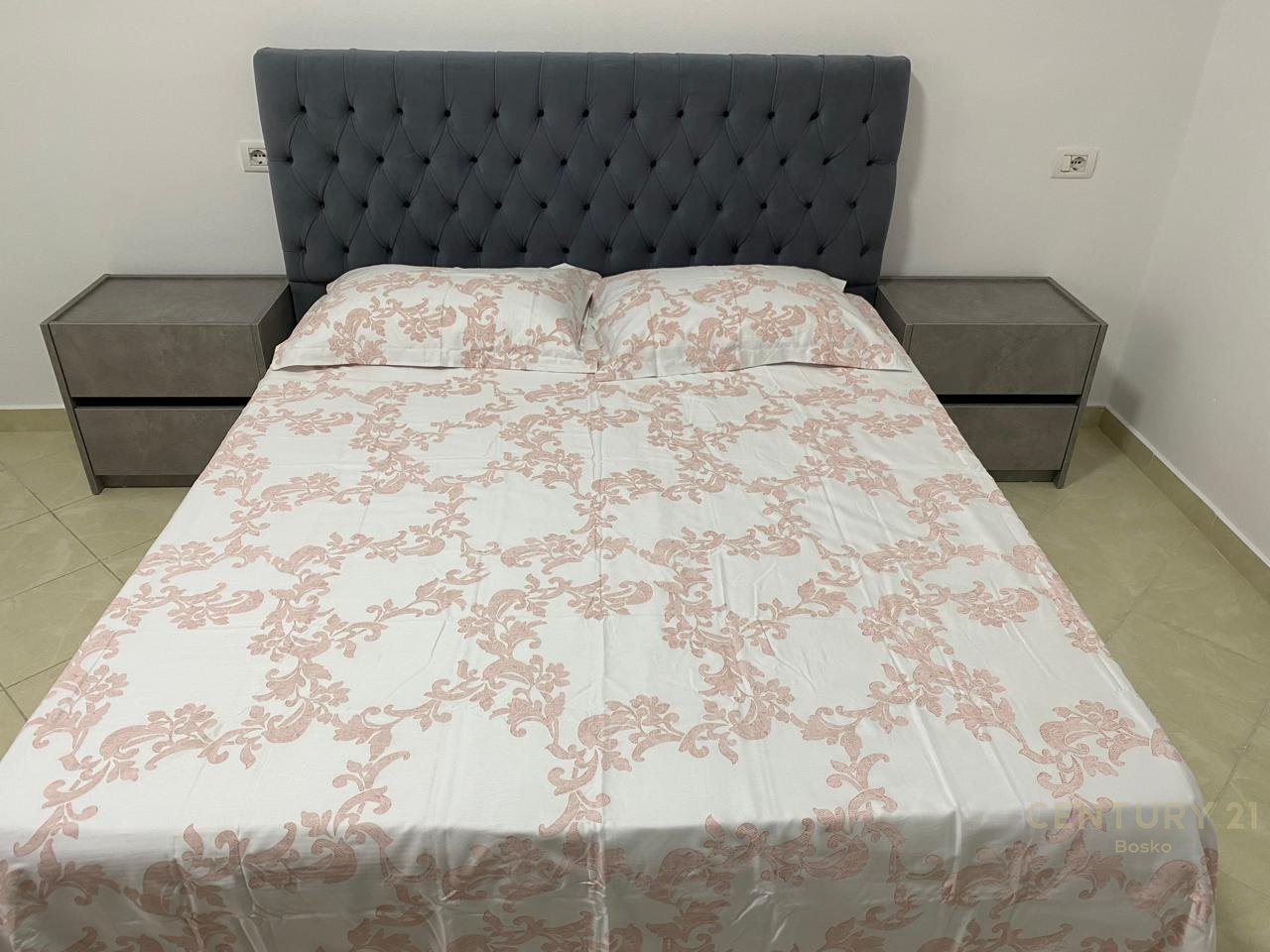 FOR RENT 1+1 APARTMENT IN ASTIR