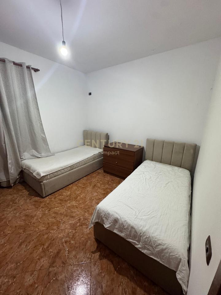 Apartament 2+1 Me  ambjent gatimi të veçuar për qira Tek Bulevardi i Ri Tiranë - 450€!