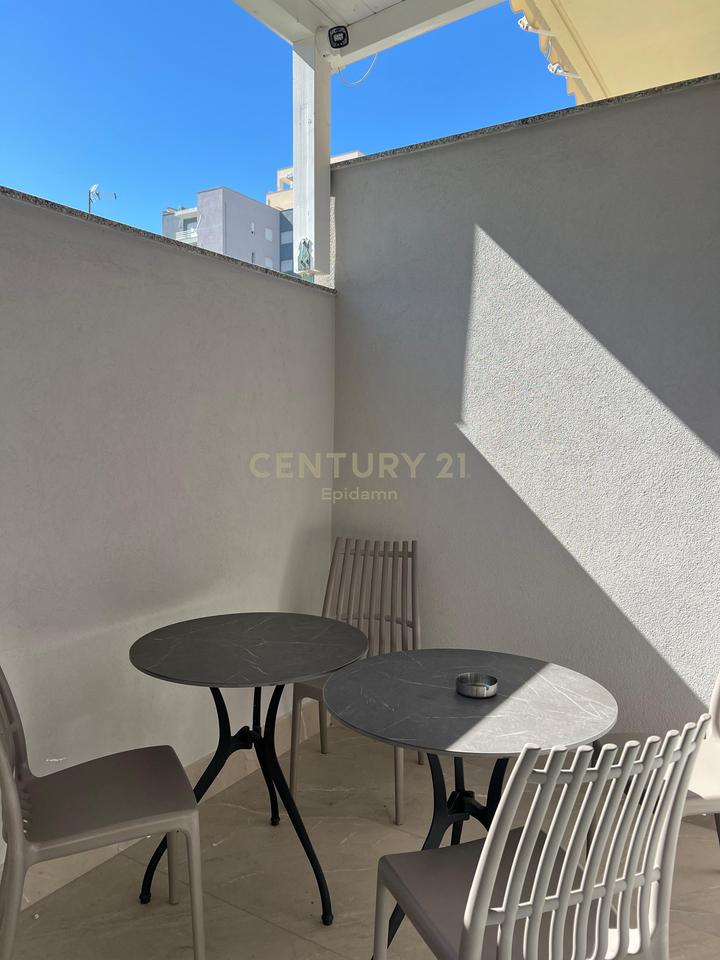 Shiten 2 Studio ne Plazh Iliria ,80 Metra larg Detit !!