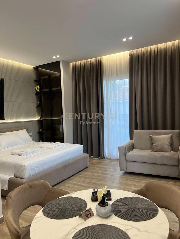 Shiten 2 Studio ne Plazh Iliria ,80 Metra larg Detit !!