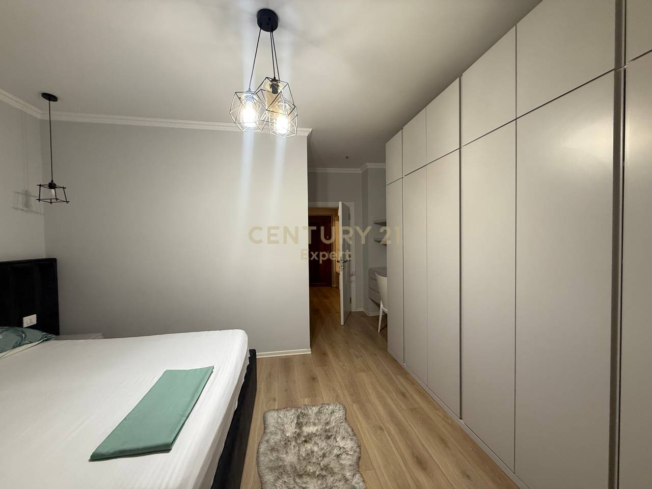 APARTAMENT 1+1 NE BLLOK PER QIRA
