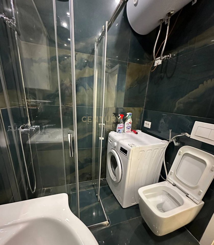 SHESIM APARTMENT 1+1 NEAR HOTEL COLOSSEO, DURRËS STREET !!!