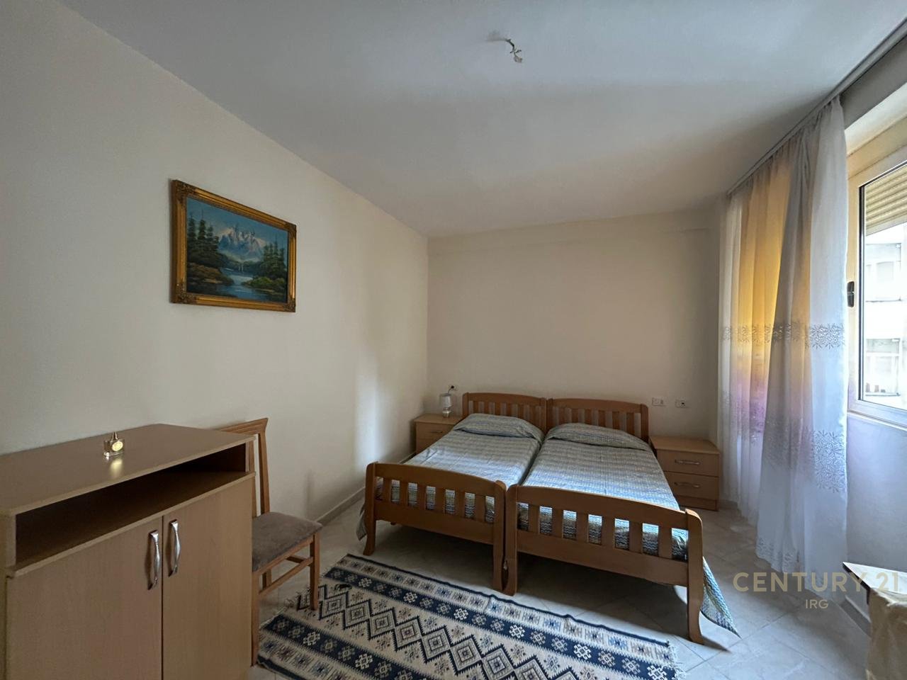 APARTAMENT 2+1 ME QERA PRANË RR. SË KAVAJËS!
