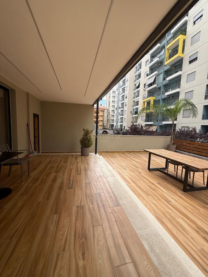 SUPER APPARTAMENTO 1+1 IN AFFITTO A "ISH KOMBINAT" VLORE!!