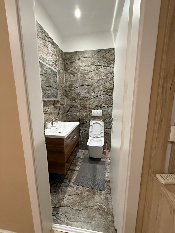 SUPER APPARTAMENTO 1+1 IN AFFITTO A "ISH KOMBINAT" VLORE!!