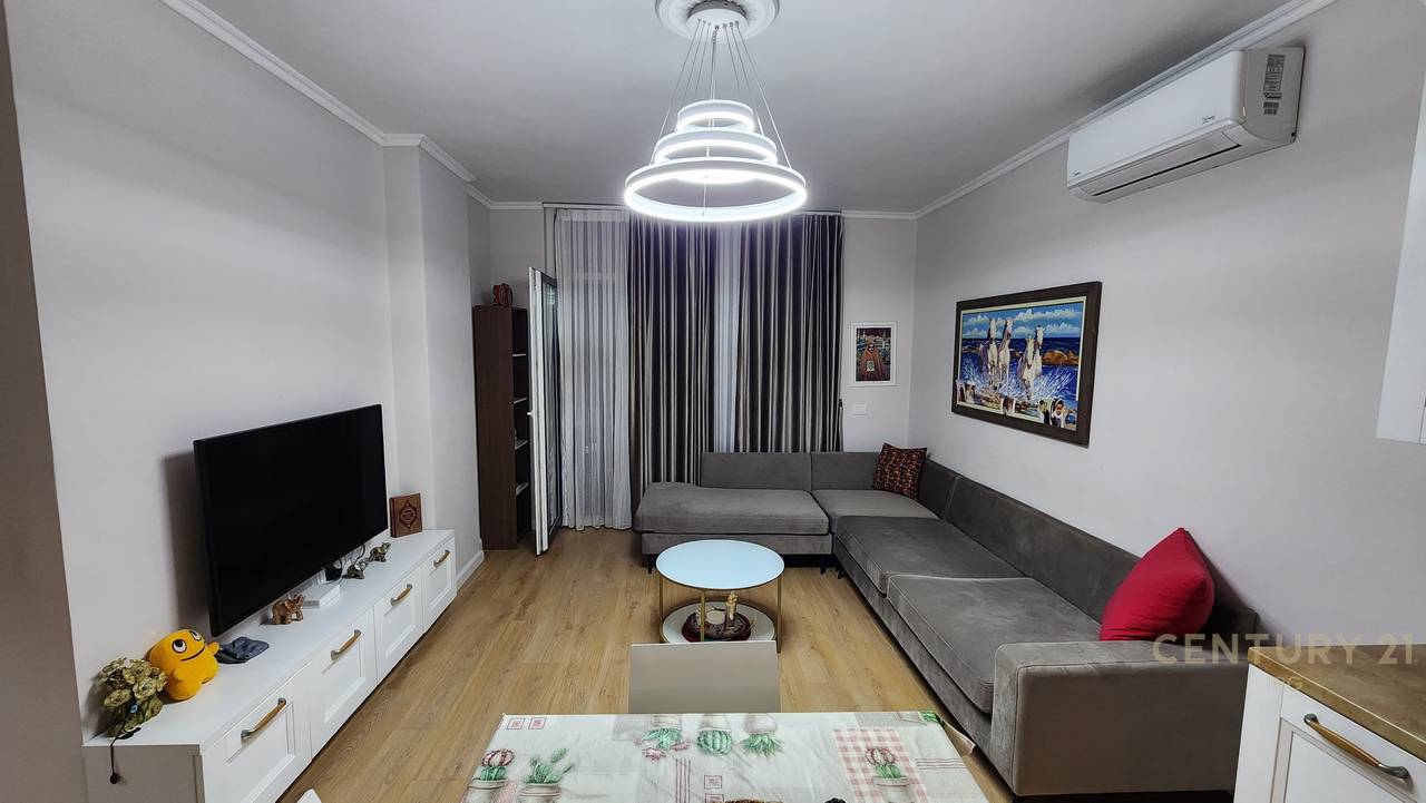 SHESIM APARTAMENT 1+1 I MOBILUAR  NE YZBERISHT!