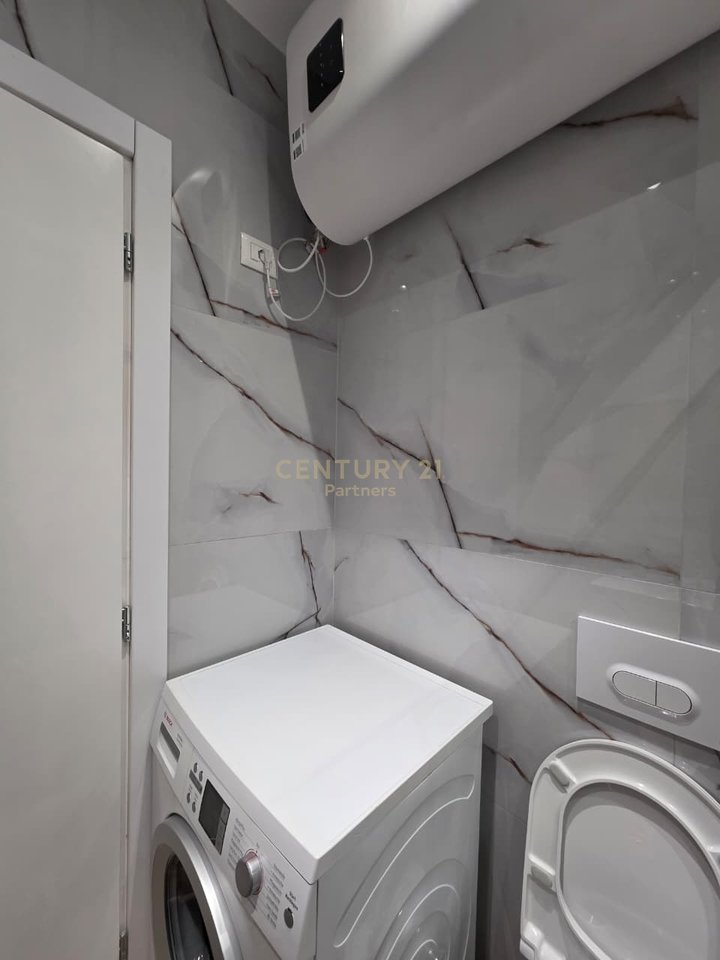 Apartament 2+1 Me Qira në Rrugën Mine Peza, Tiranë - 1000€ | 90 m²