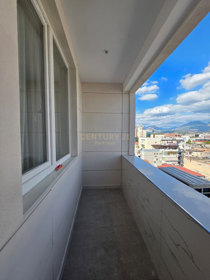 Apartament 2+1 Me Qira në Rrugën Mine Peza, Tiranë - 1000€ | 90 m²