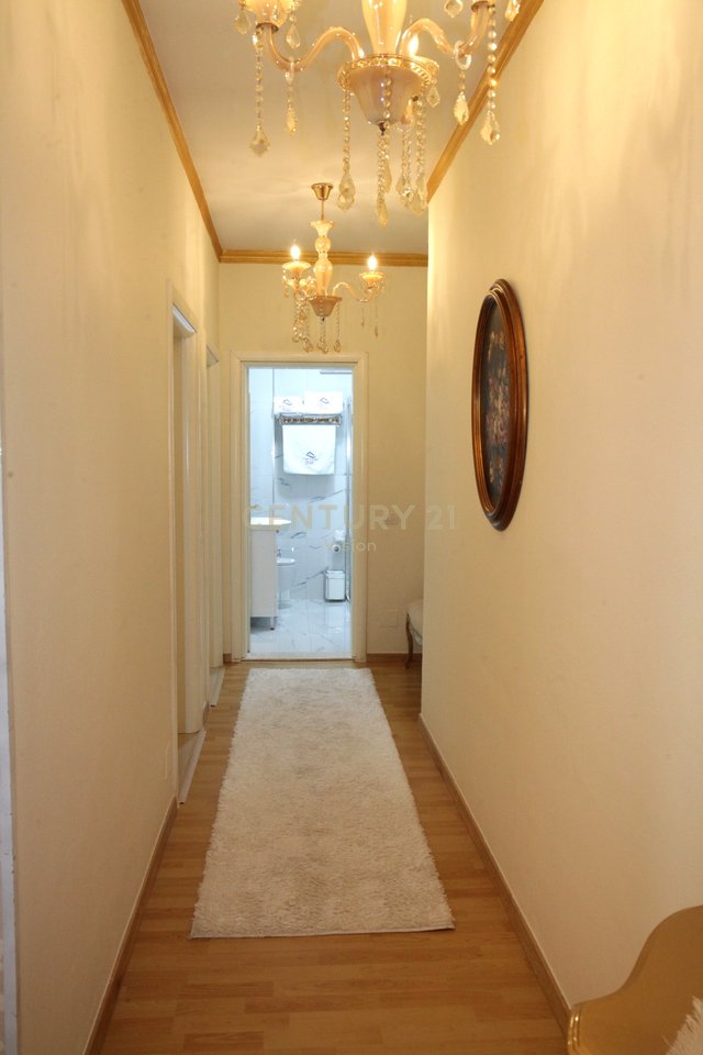 Apartament 2+1 Për Shitje në Sheshi Demokracia, Qendër Shkodër - 135,000€ | 80 m²