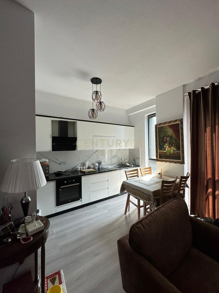 Super Apartment 2+1+2 fully furnished, near the former Durrës Restaurant, Tirana