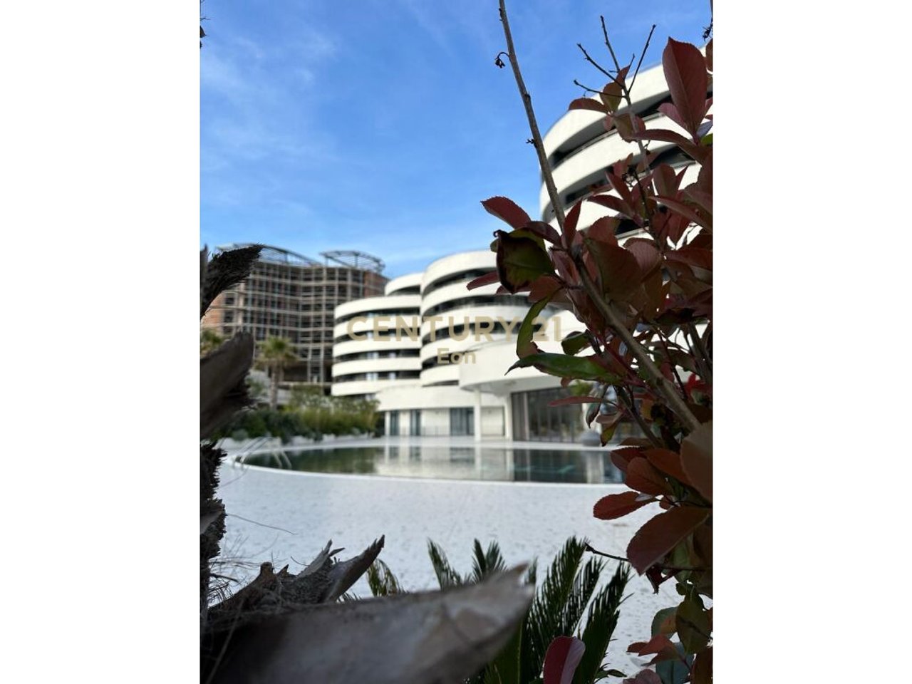 SHITET APARTAMENT 2+1 ME PAMJE DETI TEK "WHITE HILL RESIDENCE" NE CURRILA!