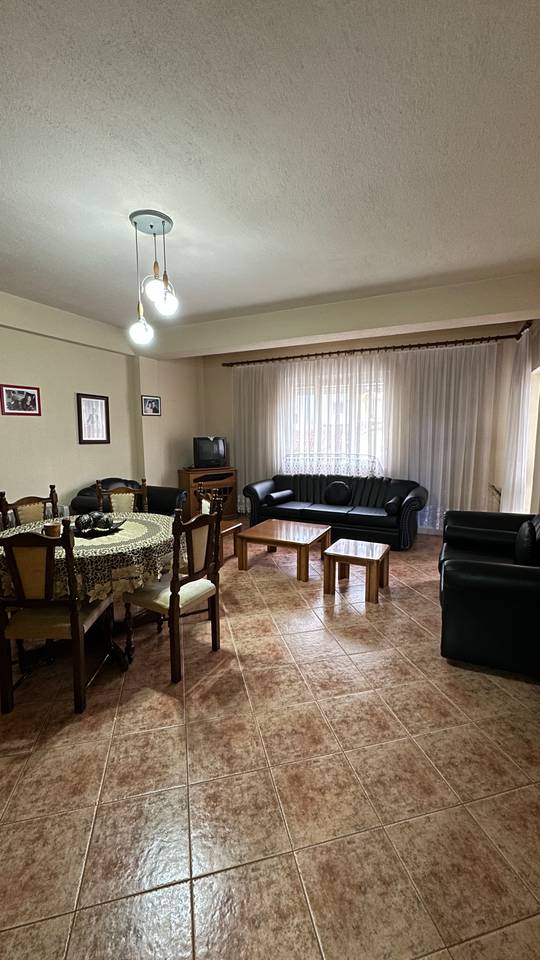 APPARTAMENTO IN VENDITA A POGRADEC – VICINO ALLA CHIESA, A 3 MINUTI DAL LAGO, 100 M², 3° PIANO