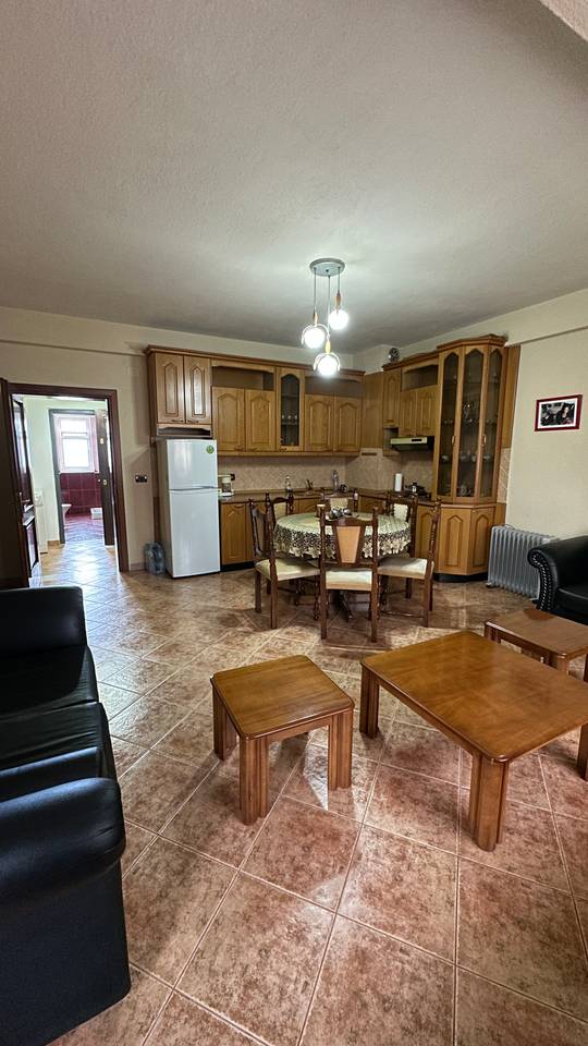 APPARTAMENTO IN VENDITA A POGRADEC – VICINO ALLA CHIESA, A 3 MINUTI DAL LAGO, 100 M², 3° PIANO
