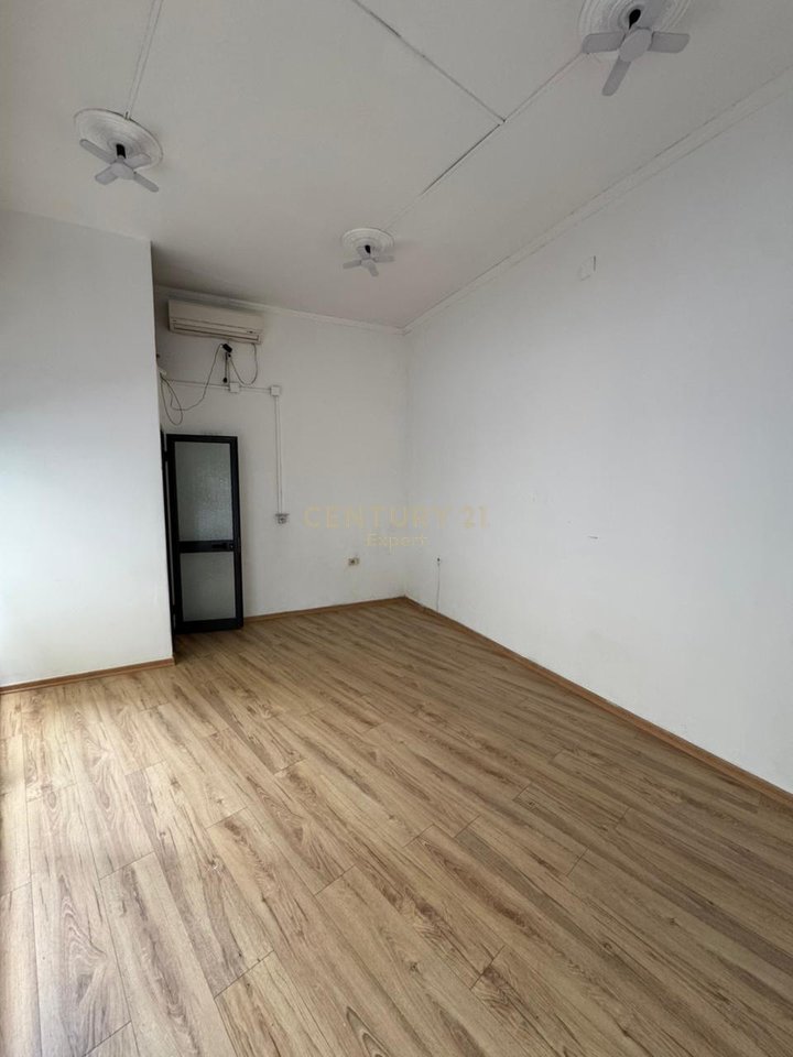 FOR RENT AREA ON FORTUZI STREET