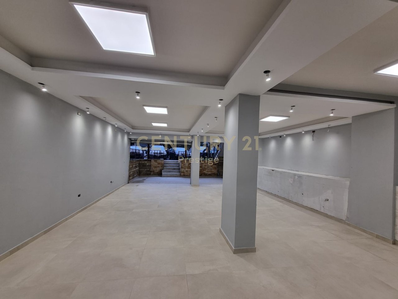 COMMERCIAL SPACE FOR SALE NEAR "HOXHA TAHSIM" STREET, TIRANA!