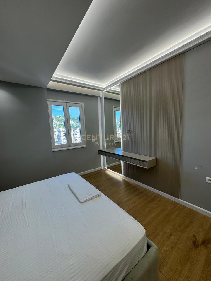 SHESIM APARTAMENT 2+1+2+POST PARKIMI NE VLORE !