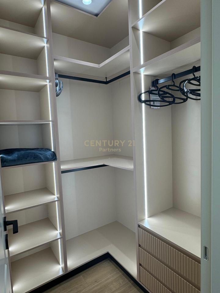 SHESIM APARTAMENT 2+1+2+POST PARKIMI NE VLORE !