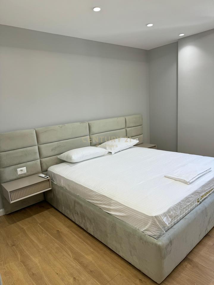 SHESIM APARTAMENT 2+1+2+POST PARKIMI NE VLORE !