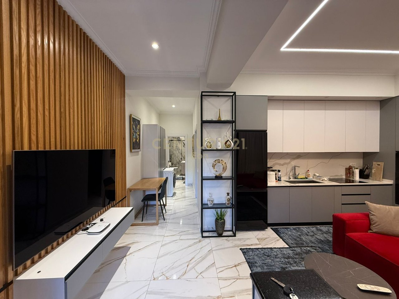 APARTMENT 1+1 FOR SALE, FULLY FURNISHED IN DETAIL NEAR DURRES MUSEUM!