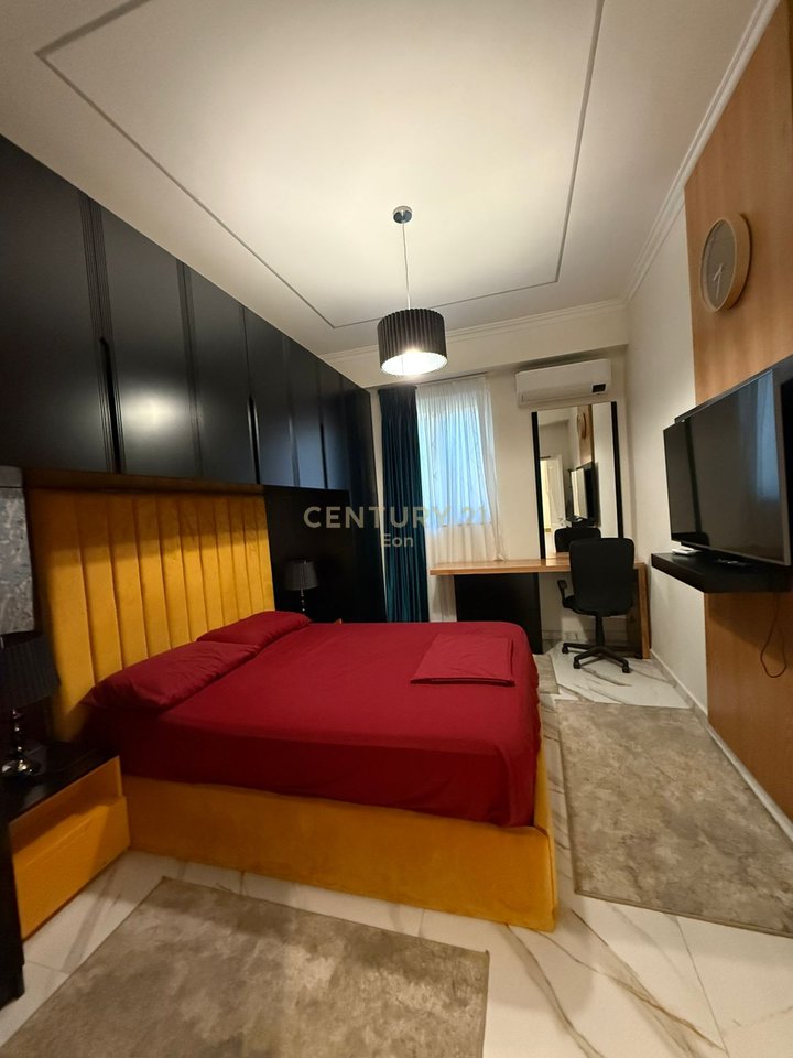 APARTMENT 1+1 FOR SALE, FULLY FURNISHED IN DETAIL NEAR DURRES MUSEUM!