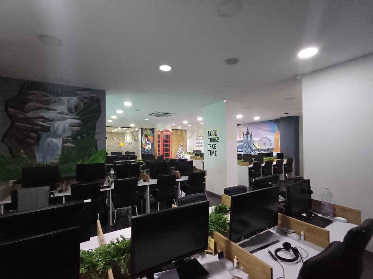 Commercial Ambient For Sale At Condor Center, Tirana !