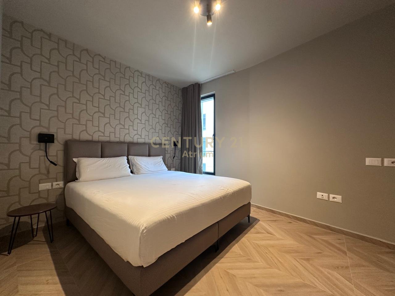 Apartament 1+1 Me Qira në Periferia Sarandë - 600€ | 70 m²