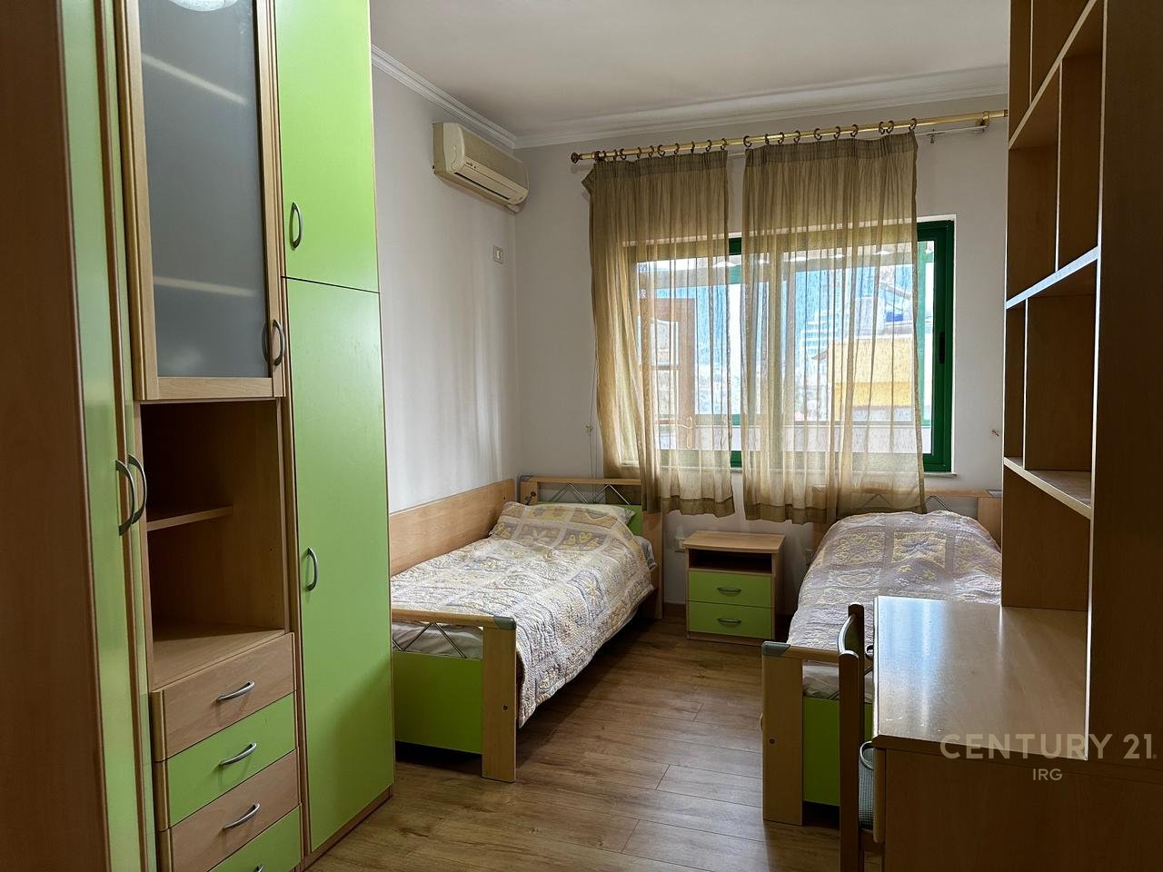 Apartament 2+1+2 Tualete me qera tek Shallvaret!
